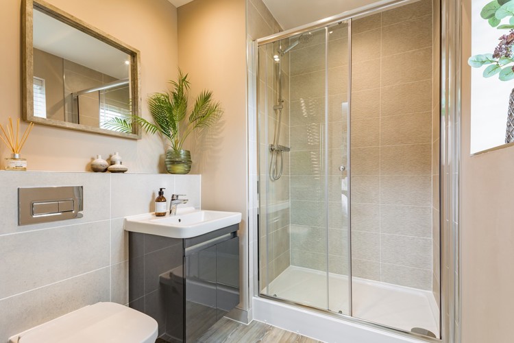 The Lenham_Bedroom1 ensuite_Ufford Chase, Great Bentley
