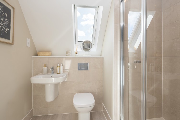 Staggs Farm Kenilworth Shower Room