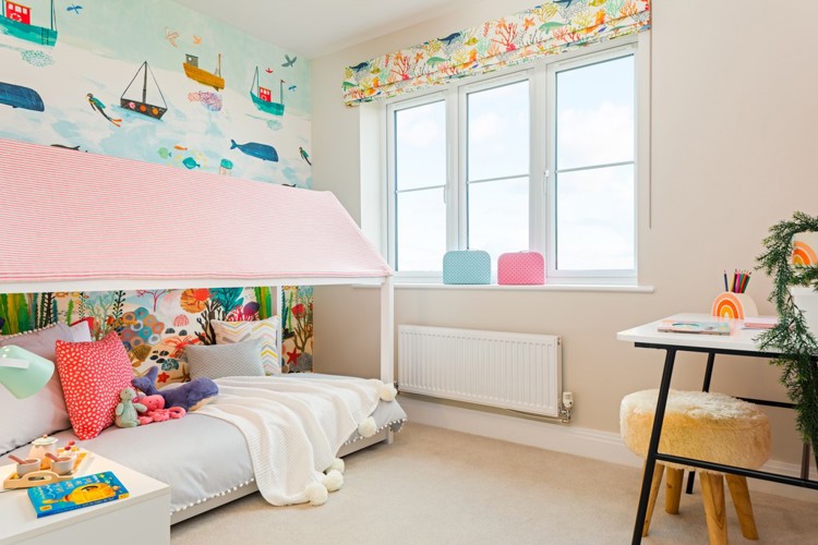 Bedroom in 4 bedroom houses for sale kings langley