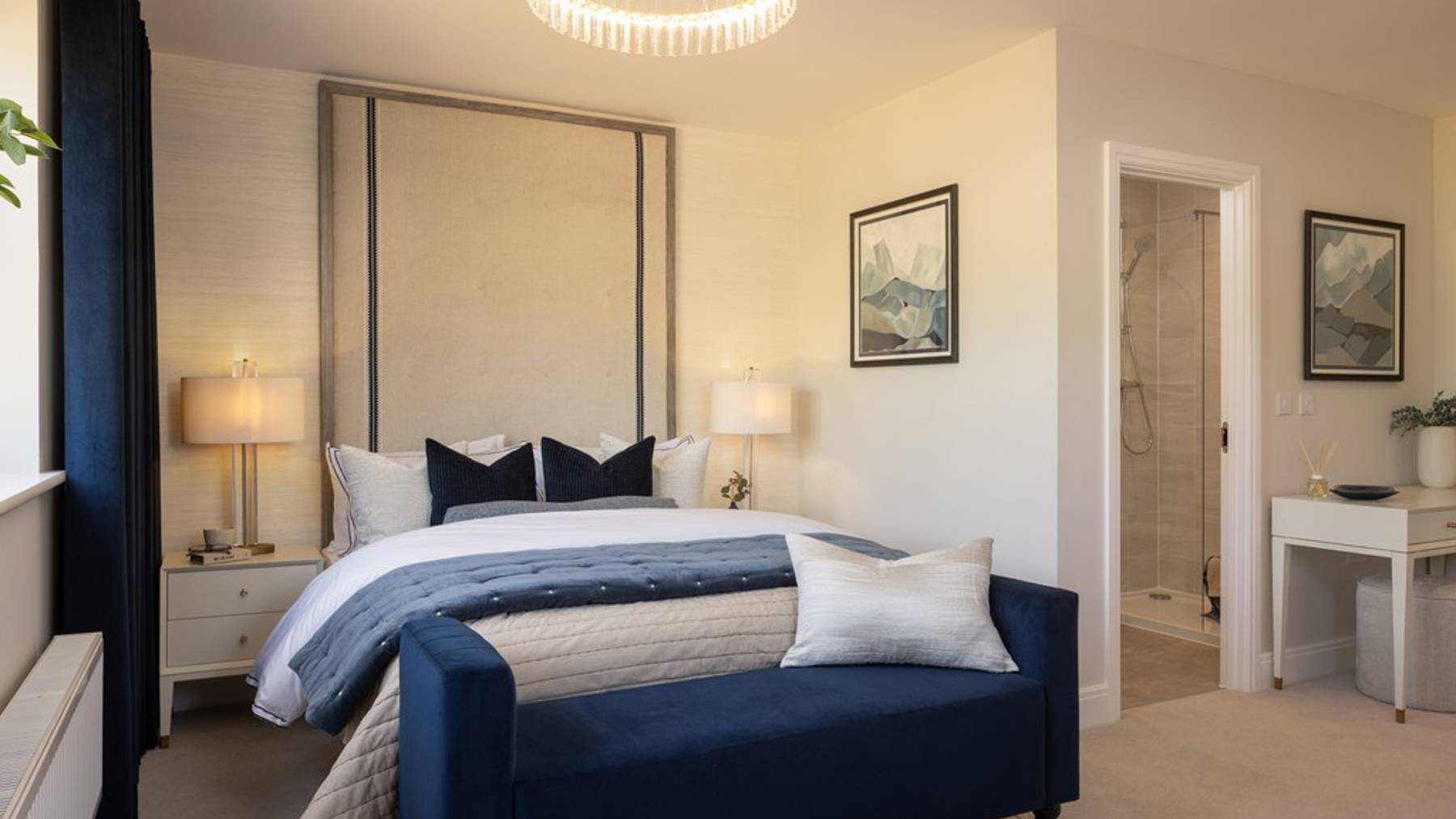 The Silverbell Bed1 Wivenhoe Gardens