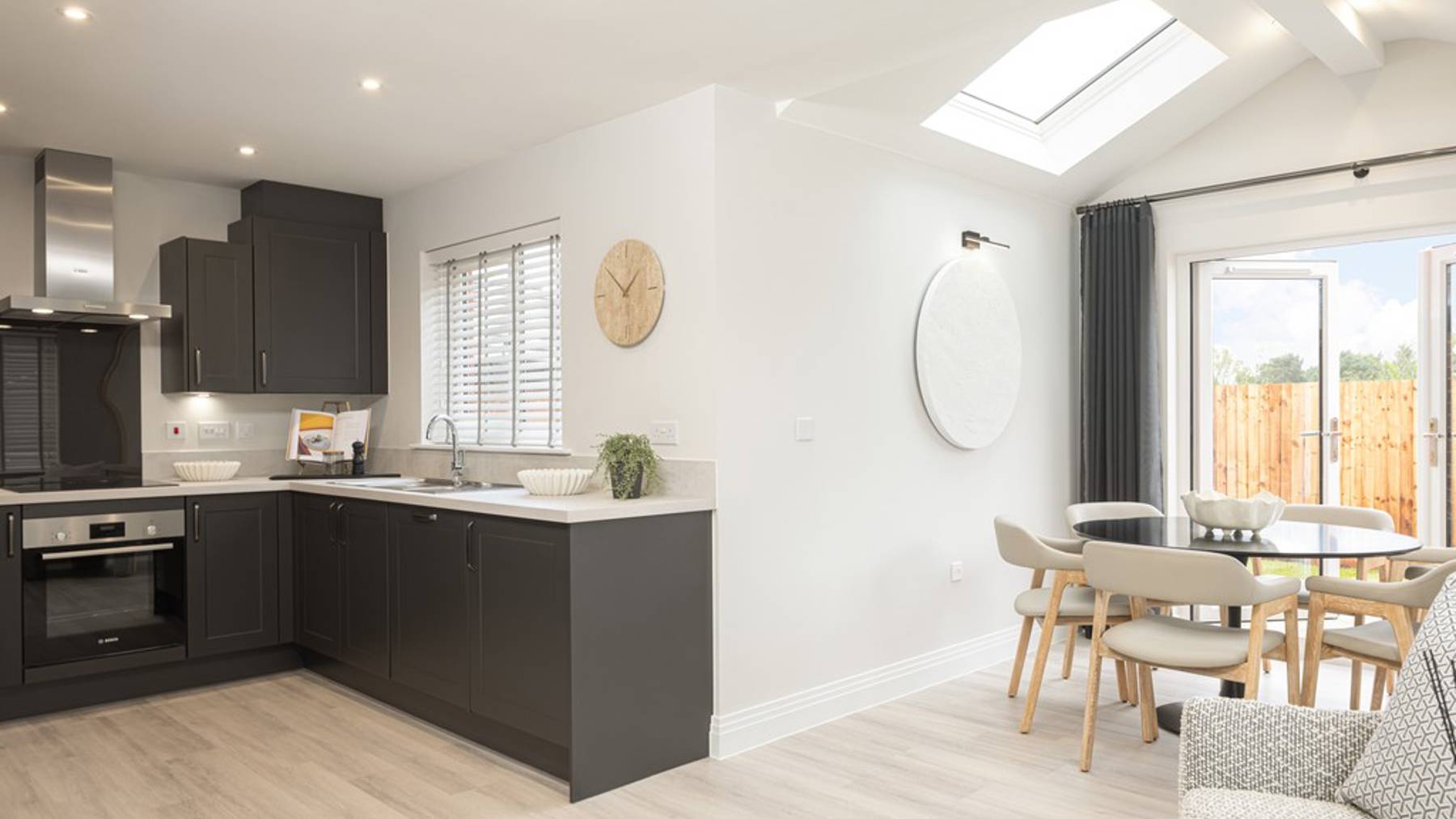 The Everglade Randall Fields Kitchen Diner