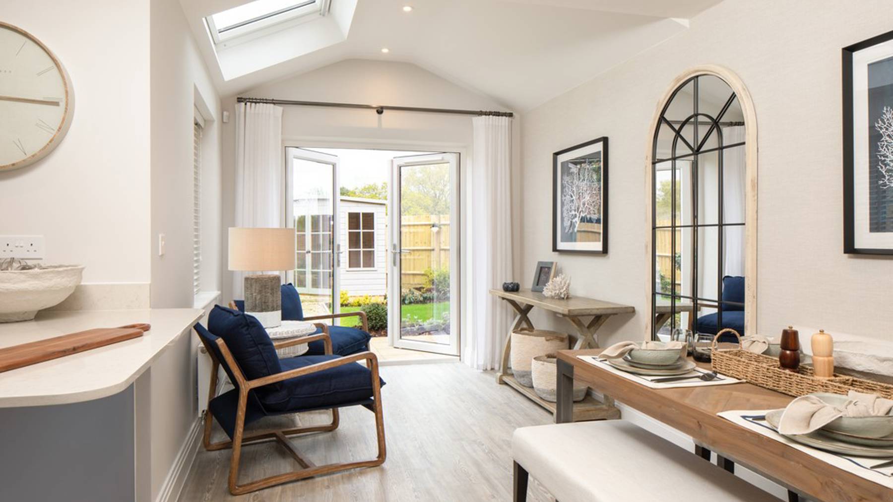  The Fennel Family Room Wivenhoe Gardens