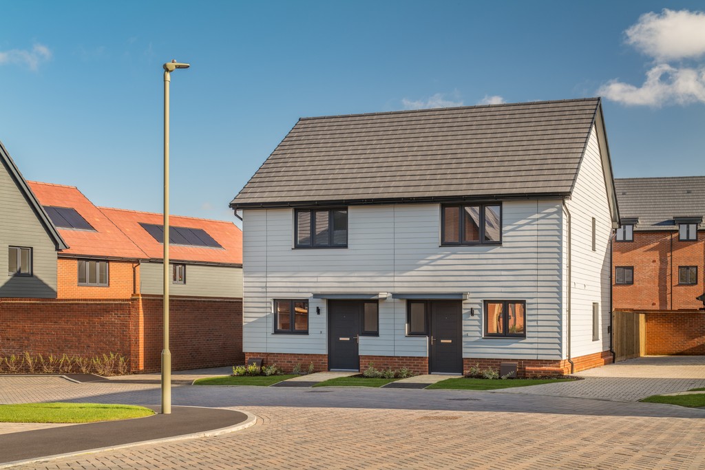 Photography of new homes for sale at Cross Trees Park, Shrivenham
