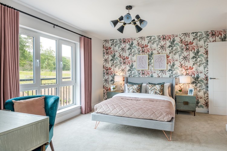4 bedroom showhome | principal bedroom with en suite and fitted wardrobes
