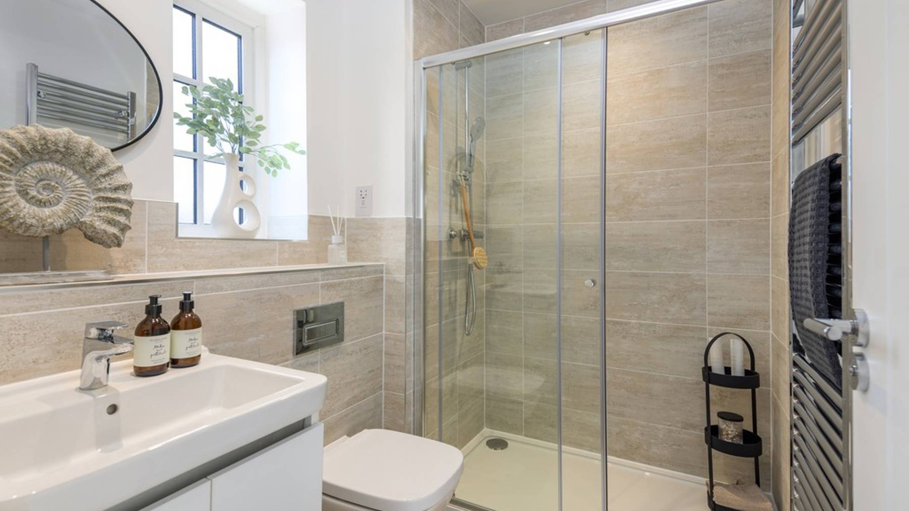 Magnolia | Ensuite