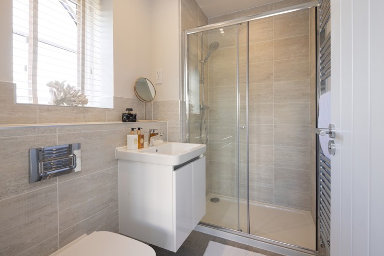 Ensuite Chariotfields Biddenham