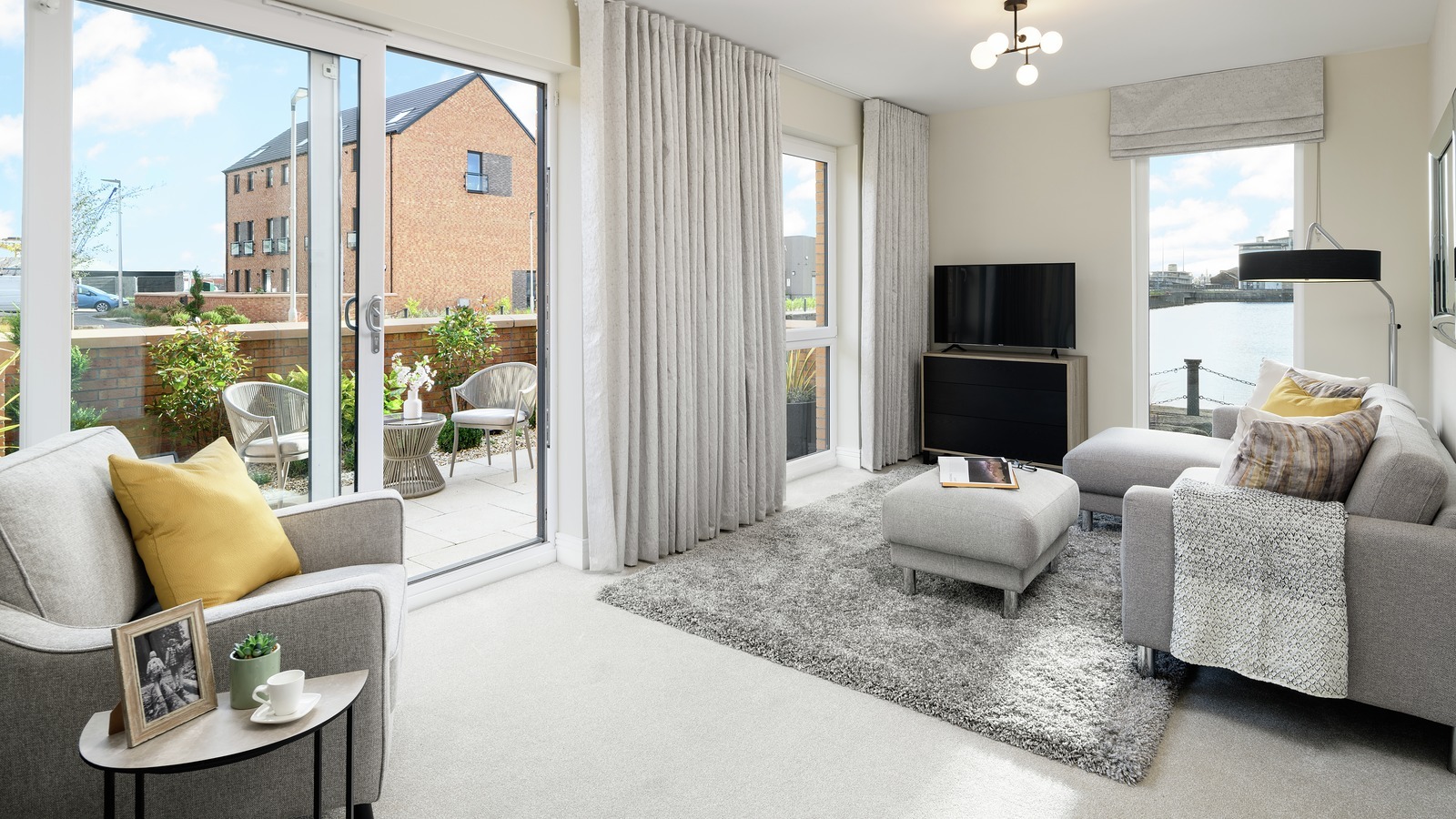 Waterfront Plaza, Leith Homes In Edinburgh CALA Homes