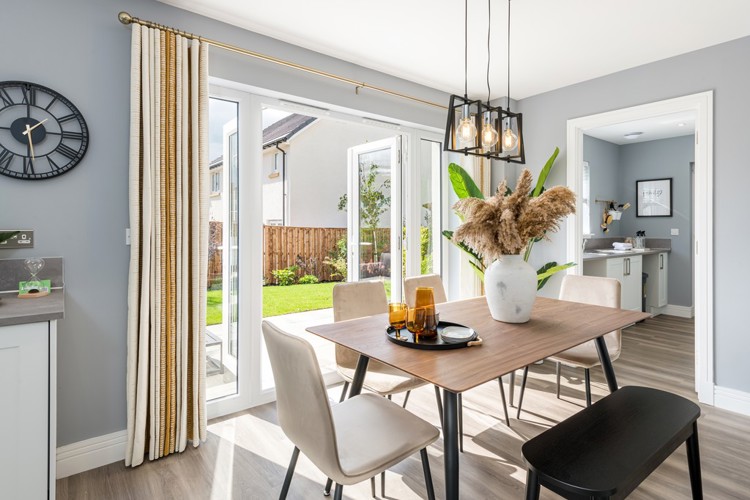 4 bedroom showhome | Open plan kitchen and dining area