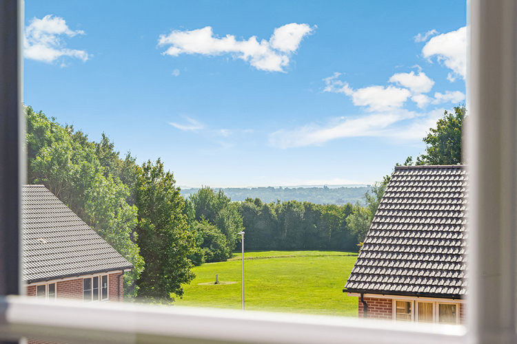 Cala Homes Knights Grove Newbury View from development