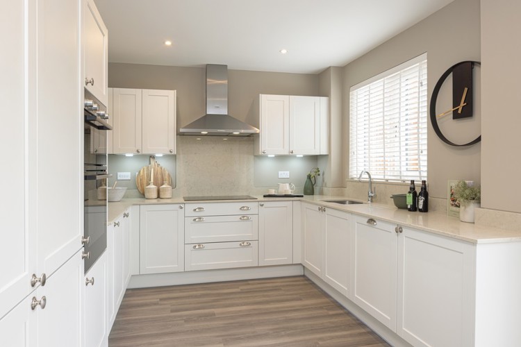 Nobel Park, Poplar Kitchen 4 Bedroom House For Sale In Didcot (12)