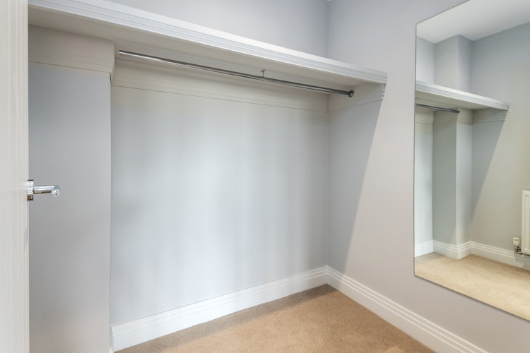 Rose house type walk in wardrobe, 3 bedroom house for sale in Bicester