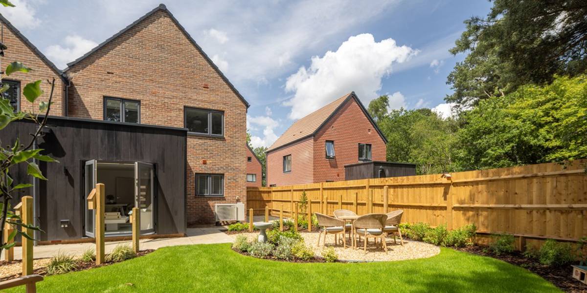 Brooklands Grove | 3 & 4 bedroom houses for sale in Weybridge Surrey ...