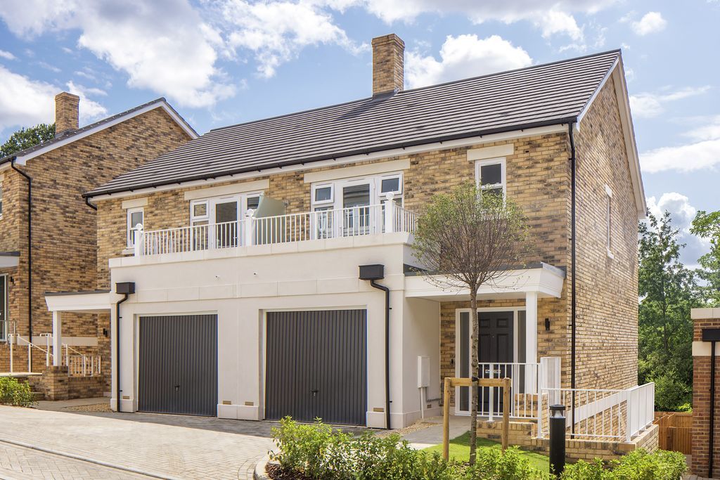 Treetops New houses for sale in Oxshott, Surrey Cala Homes