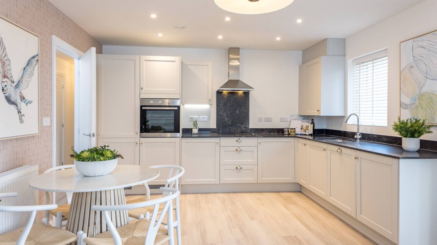 Cala Edmund Park Apartment Kitchen