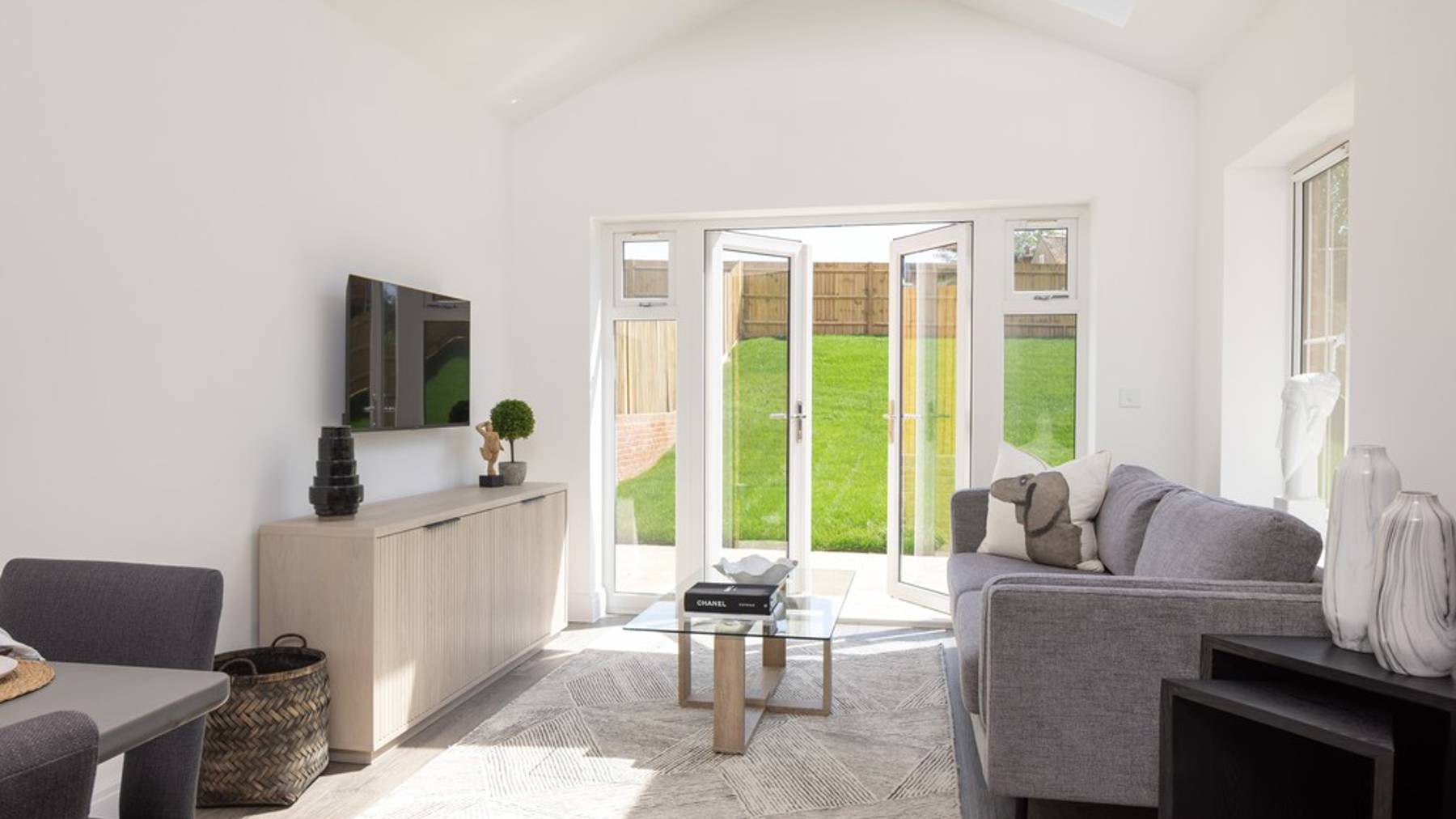 The Laburnam | Family room