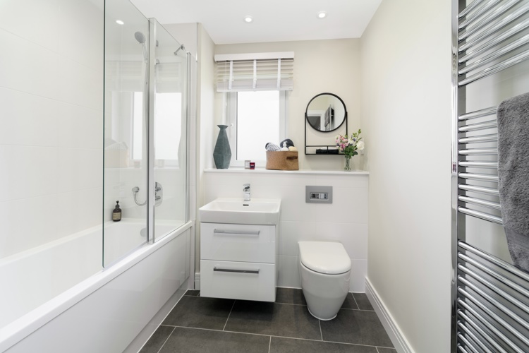 Vb1692459 Print Plot 1 Family Bathroom Zacandzac