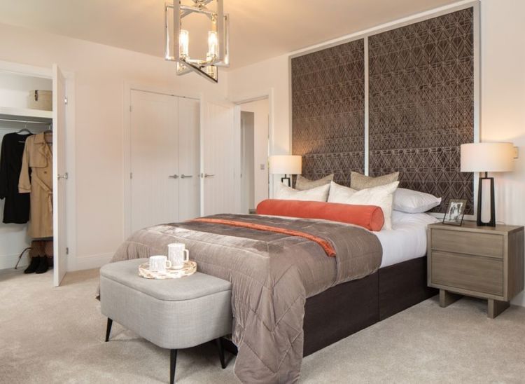 Netherhall Gardens The Hemingford Bedroom1 With En Suite & Double Wardrobe