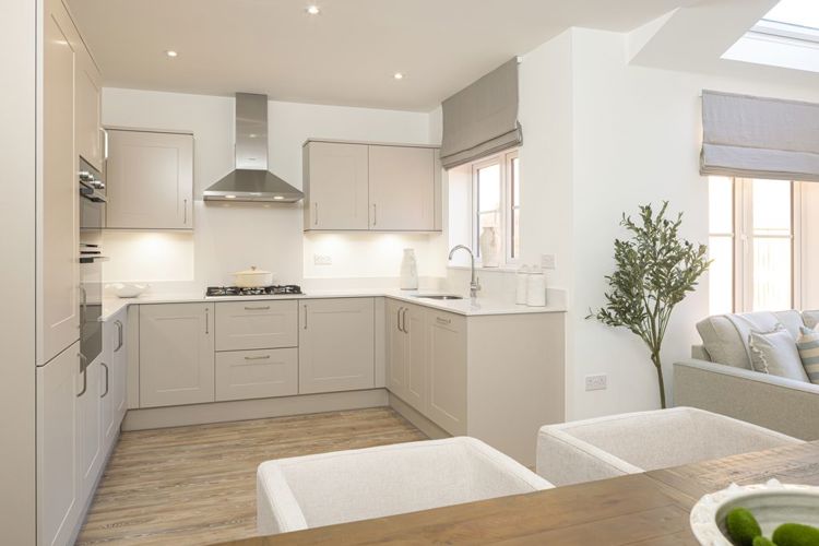 Mulberry house type kitchen, 4 bedroom house for sale in Didcot