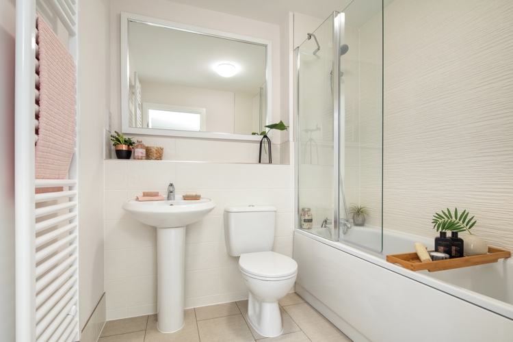 Vb1253655 7273 56 Cala Midlands Edenpark Rugby Plot183 Bathroom