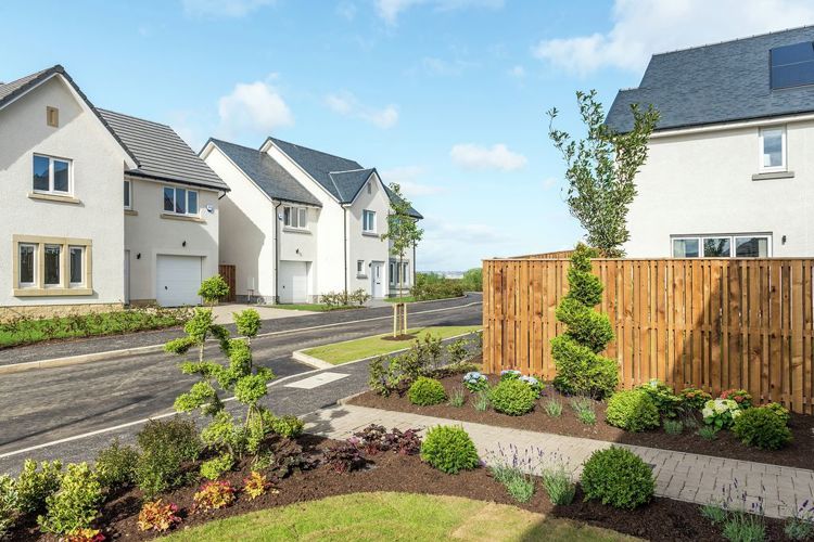 West Craigs street scene | 3, 4 & 5 bedroom houses and apartments in West Edinburgh
