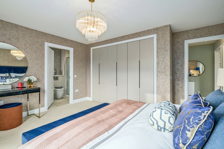 4 bedroom showhome | principal bedroom with en suite and fitted wardrobes
