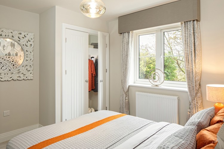 The Himscot_Bedroom2 with wardrobe_Ufford Chase, Great Bentley