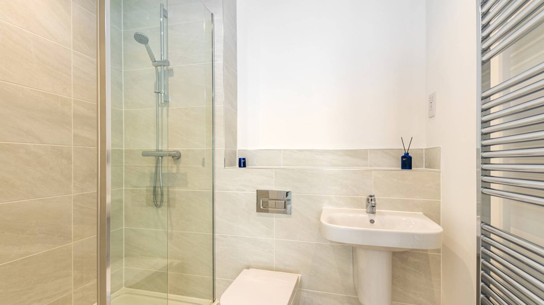 The Elder Ensuite Wivenhoe Gardens