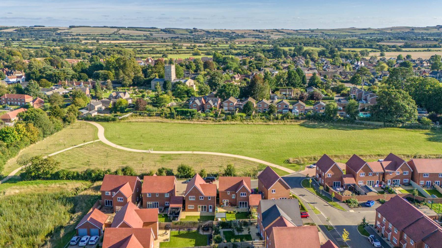 Arieal photography of new homes for sale in Swindon