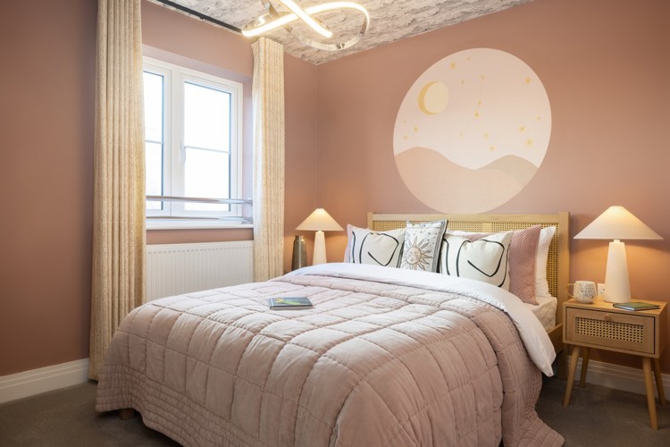 Pinewood Staggs Farm bedroom
