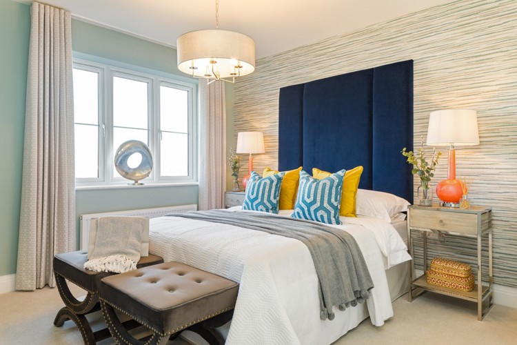 Bedroom in 4 bedroom houses for sale kings langley