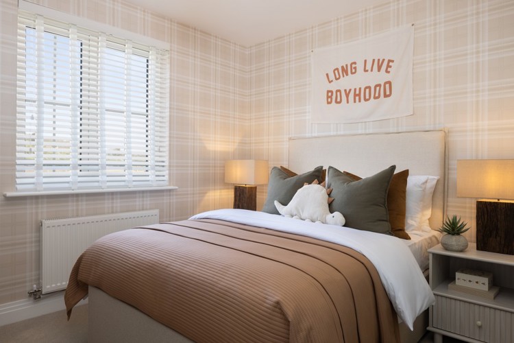 Bedroom in 4 bedroom houses for sale kings langley
