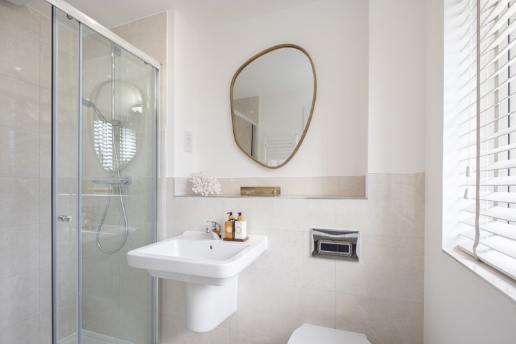Himley Village Bicester Blossom Ensuite