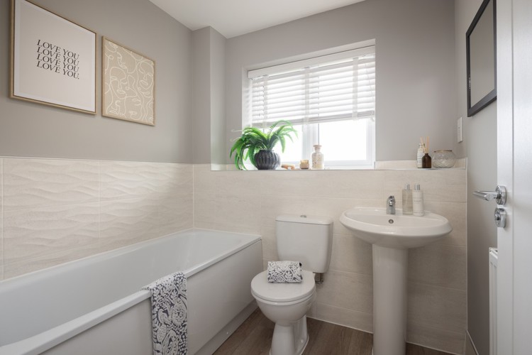 The Rosewood Hampton Lakes Bathroom