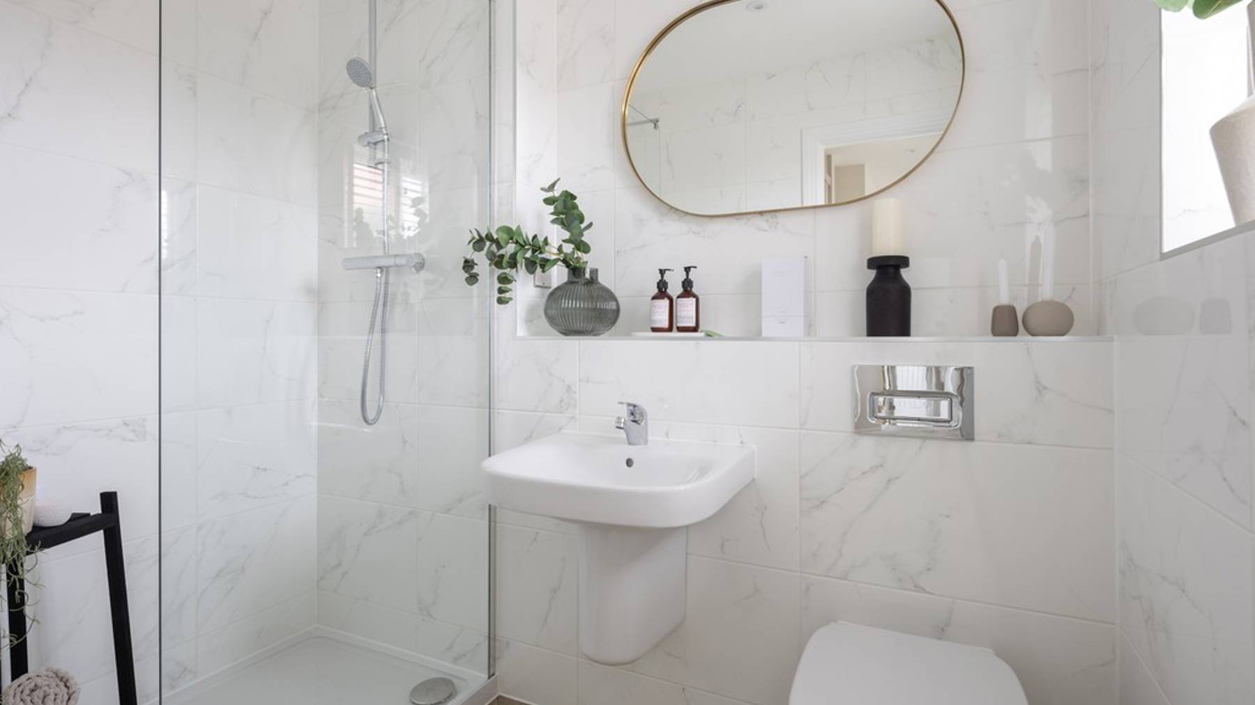 Ingatestone Grove - The Twinberry - ensuite