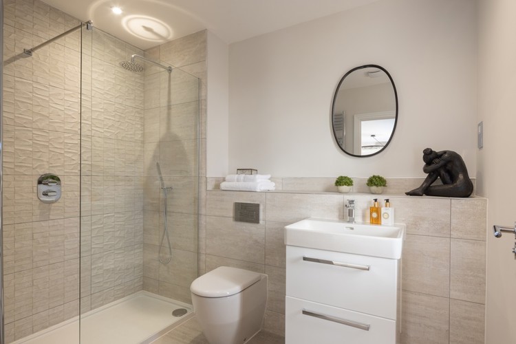 3 bedroom home for sale in Weybridge 
