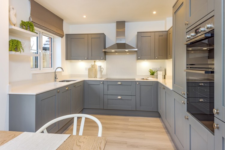 Poplar house type kitchen, 4 bedroom house for sale in Didcot