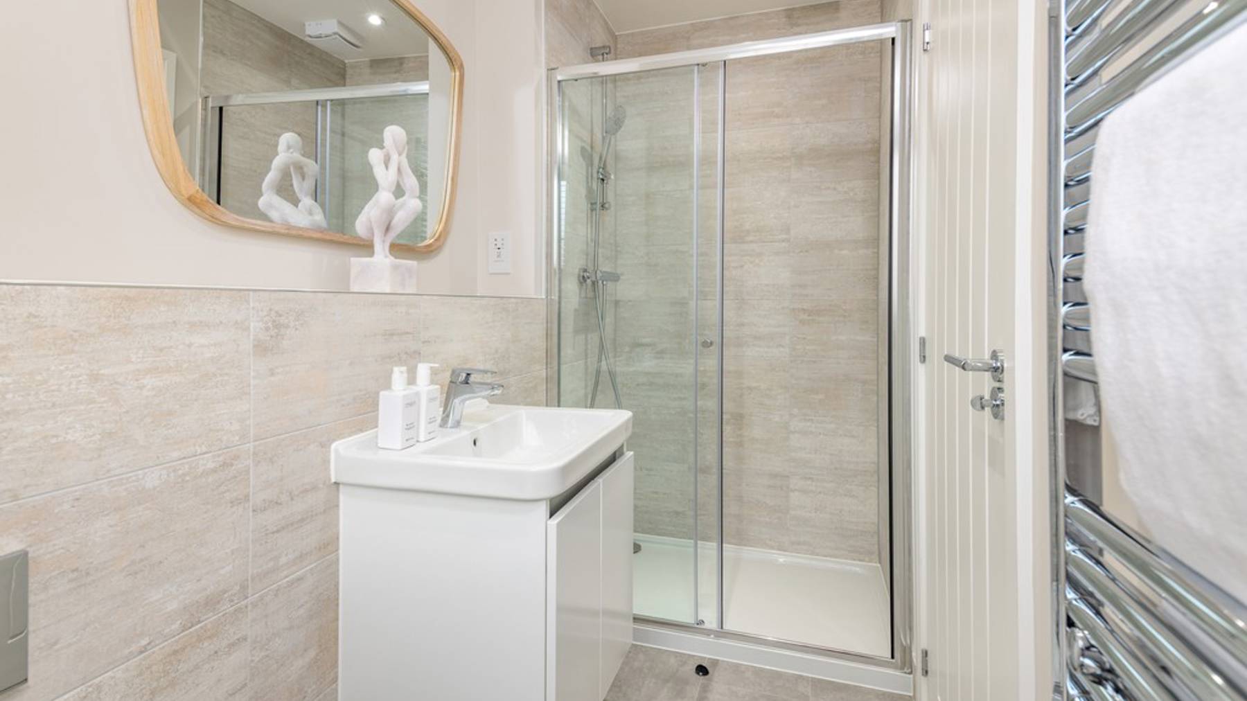 Houses for sale in Finchampstead, Wokingham