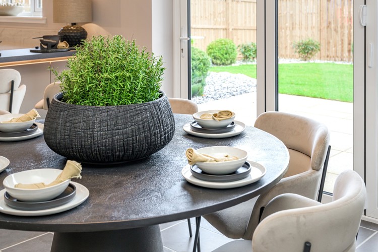 Vb5595002 20251112 Cala Homes Aurs Meadows Kennedy Kitchen Dining 012 1600X1067