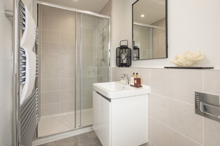 En suite of house for sale at Worting Park. New homes for sale in Basingstoke
