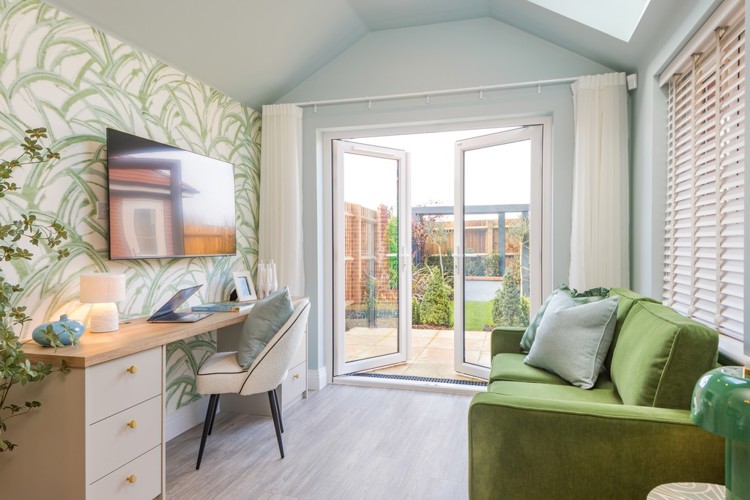  The Fir Family Room Wivenhoe Gardens, Essex
