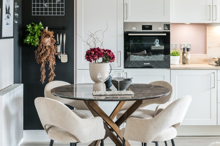 3 bedroom show apartment | Spacious open plan kitchen, dining and lounge