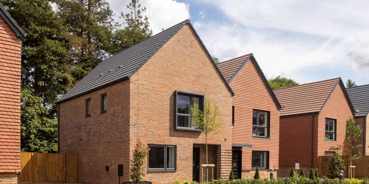 Brooklands Grove | 3 & 4 bedroom houses for sale in Weybridge Surrey ...