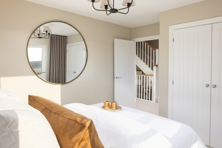 Pine house type bedroom 3, 4 bedroom house for sale in Bicester