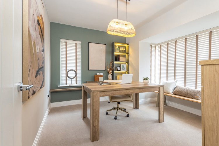 Study in 5 bedroom houses for sale newbury