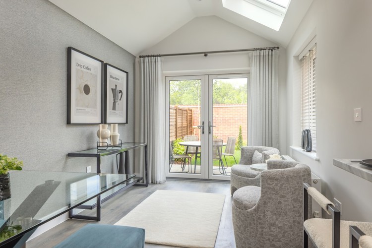 Living area of houses for sale in Crowthorne