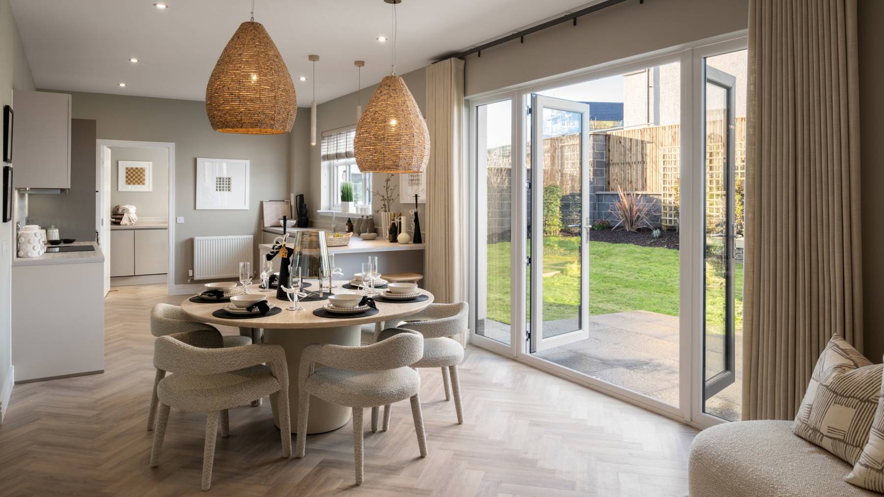 4 and 5 bedroom homes for sale in Inverurie