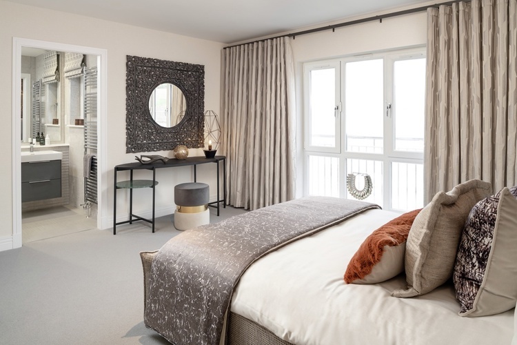 Vb1602772 Cala Homes North Southbank Master Bed To En Suite Overview By ZAC And ZAC