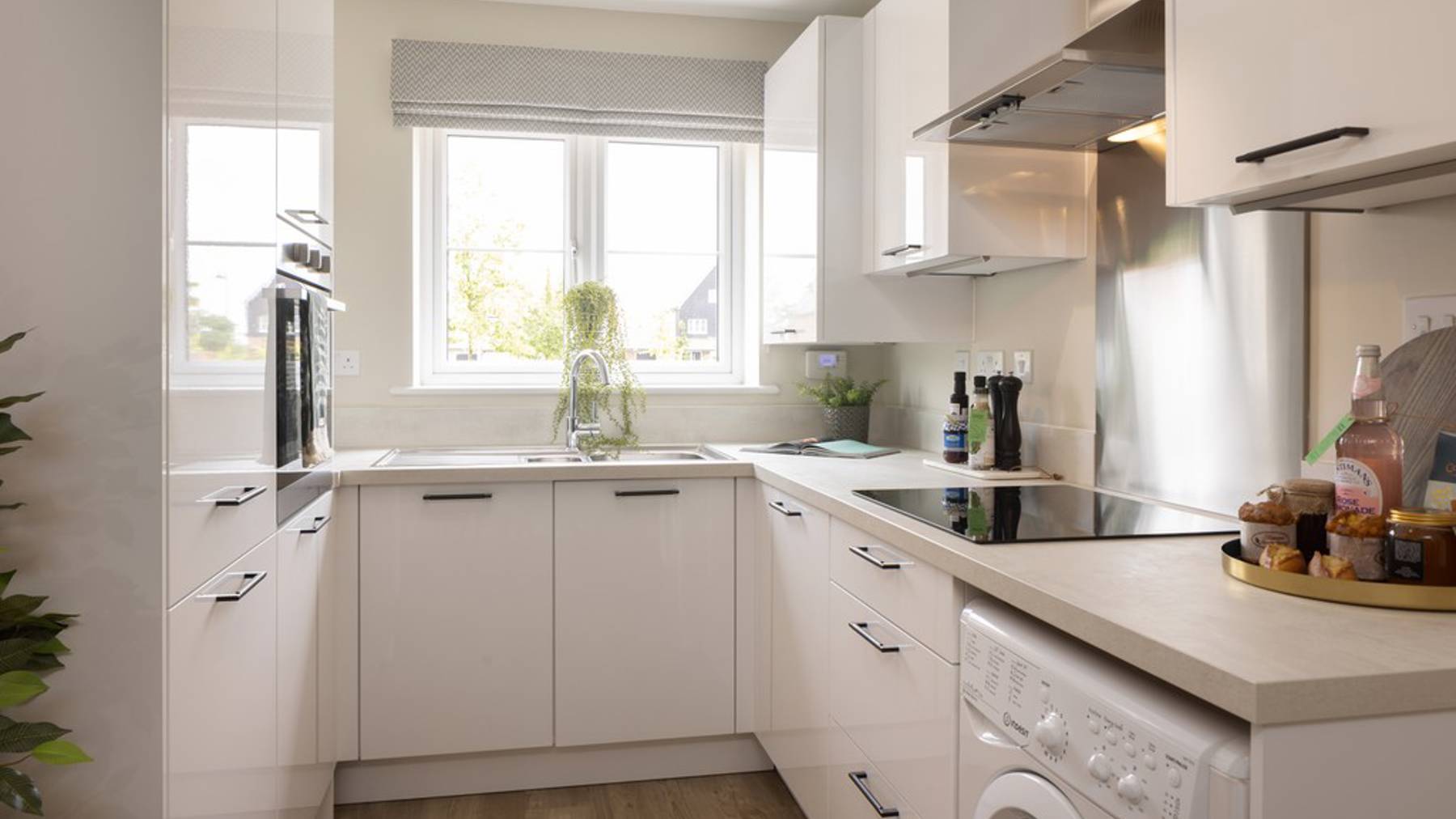 The Rosewood Hampton Lakes Kitchen Dining (3)