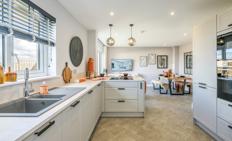 Vb5396895 20250227 Cala Homes Cornhill Village Bryce Kitchen Family Dining 005 1600X976