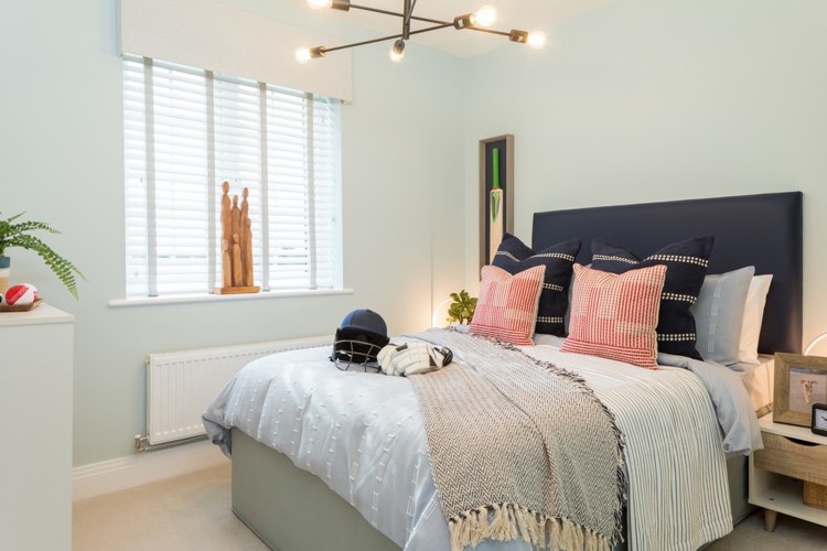 Bedroom in 4 bedroom houses for sale kings langley